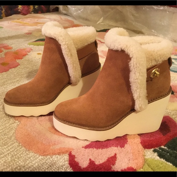 NWT Coach Kingston Wedge Booties - Picture 4 of 11